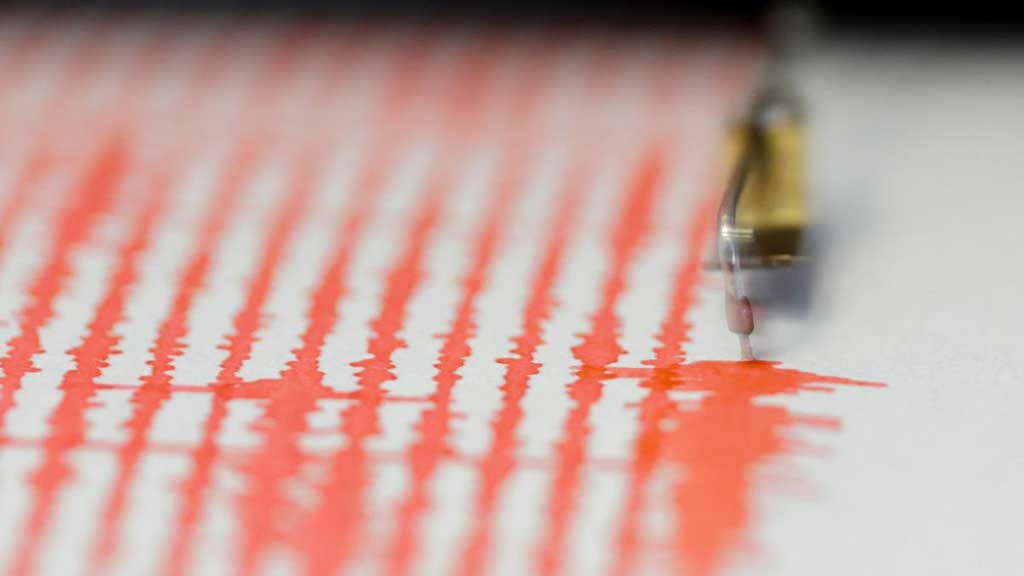 ভোরের নিস্তব্ধতা ভেঙে সাতক্ষীরায় ভূমিকম্প, কম্পন টের দেশের বিভিন্ন স্থানে