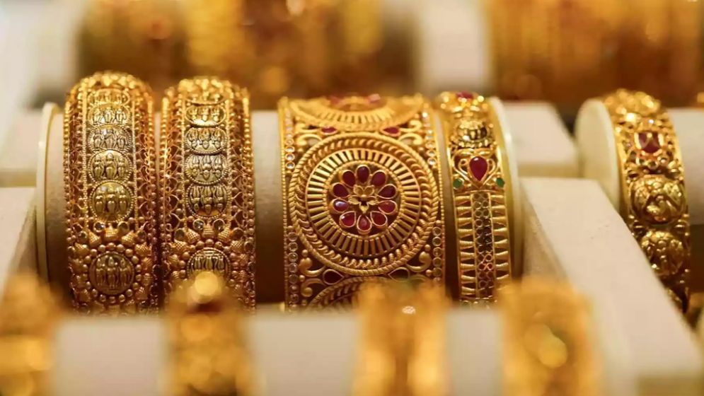 আবারও বাড়ল স্বর্ণের দাম, ভরি ছাড়াল ২ লাখ ৪৪ হাজার