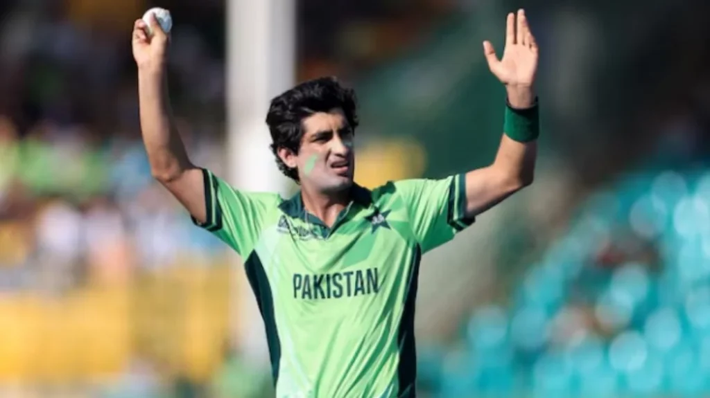 ক্ষমা চেয়েও রেহাই পেলেন না নাসিম, ২ কোটি রুপি জরিমানা