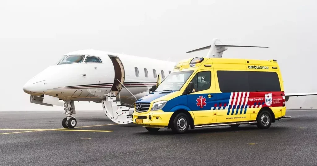 সিঙ্গাপুরে উন্নত চিকিৎসার জন্য এয়ার অ্যাম্বুলেন্সে মির্জা আব্বাস