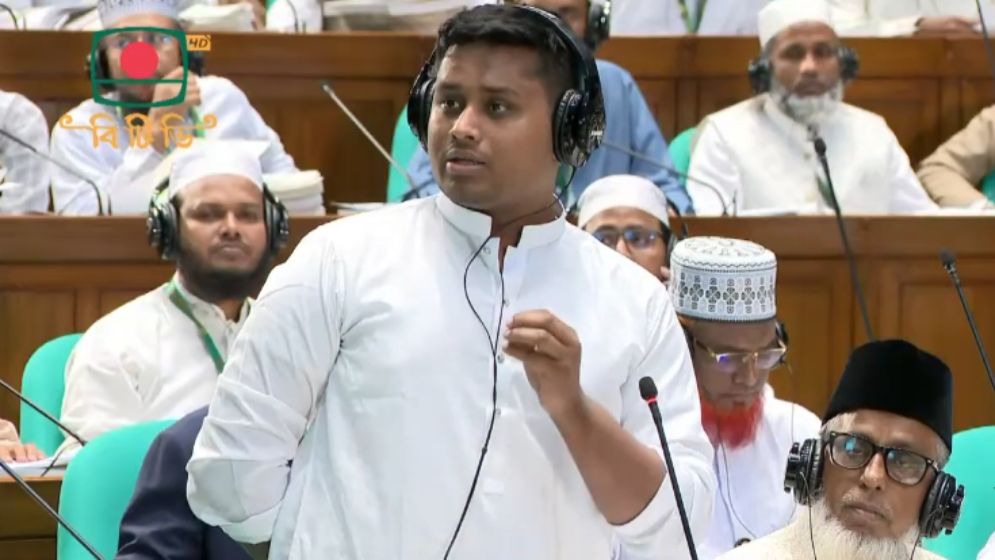 সংসদে হাসনাতের প্রশ্ন: প্রাইমারি ভর্তি লটারি থাকবে নাকি মেধা যাচাই ফিরবে?