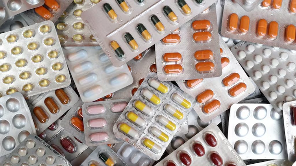 যুদ্ধের প্রভাব, যুক্তরাজ্যে ওষুধ সংকটের শঙ্কা