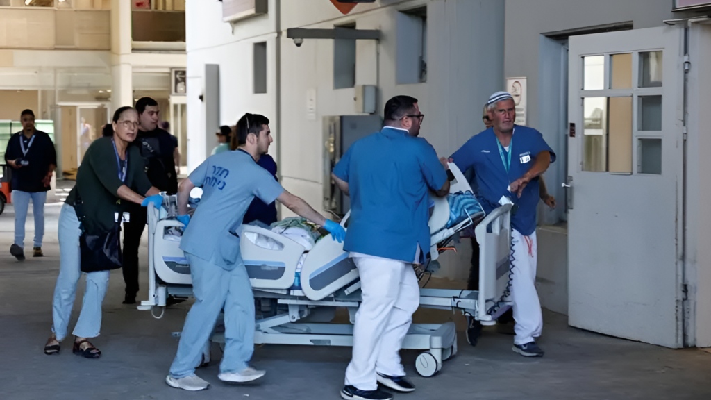 ইসরায়েলিকে হাসপাতালে পাঠাল ইরান