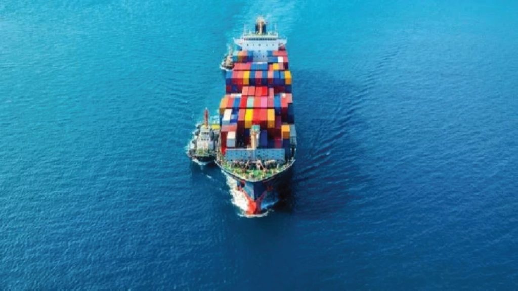 চট্টগ্রাম বন্দরে ভিড়ল ২৭ হাজার টন ডিজেলবাহী ট্যাংকার