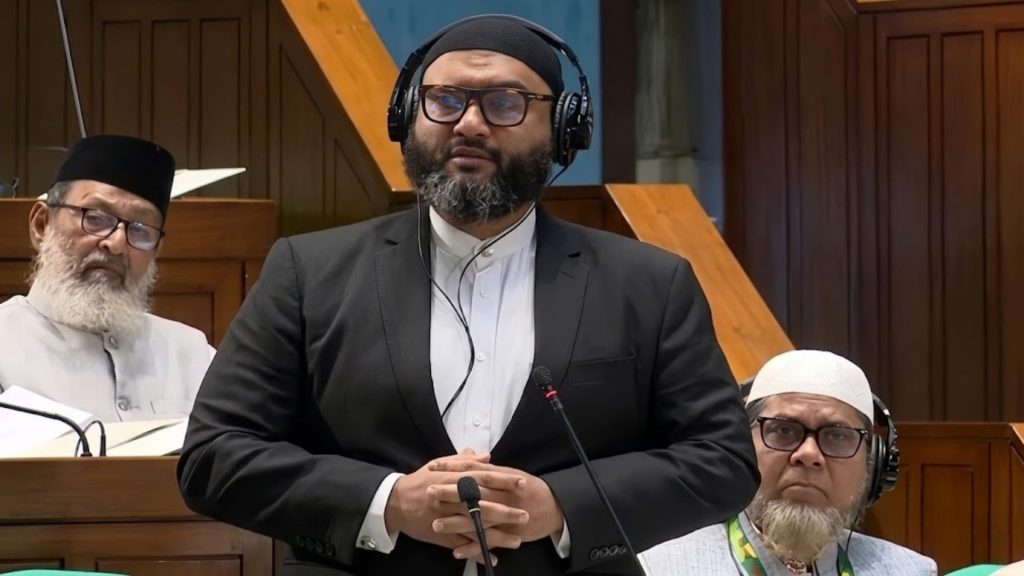 জ্বালানি সংকট নিয়ে সংসদে হট্টগোল প্রতিমন্ত্রীর