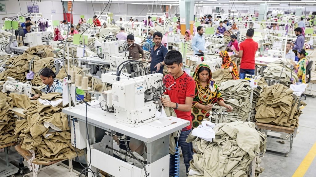 ৫ আগস্ট সব পোশাক কারখানা বন্ধ রাখার ঘোষণা বিজিএমইএর