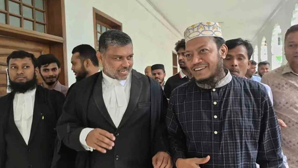 গ্রেপ্তারি পরোয়ানার পর হাইকোর্টে আগাম জামিন পেলেন এমপি আমির হামজা