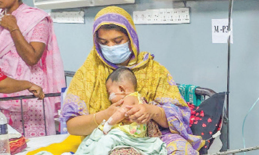 স্বাস্থ্যখাতে হঠকারী নীতি, টিকার সংকটে বাড়ছে মৃত্যুঝুঁকি