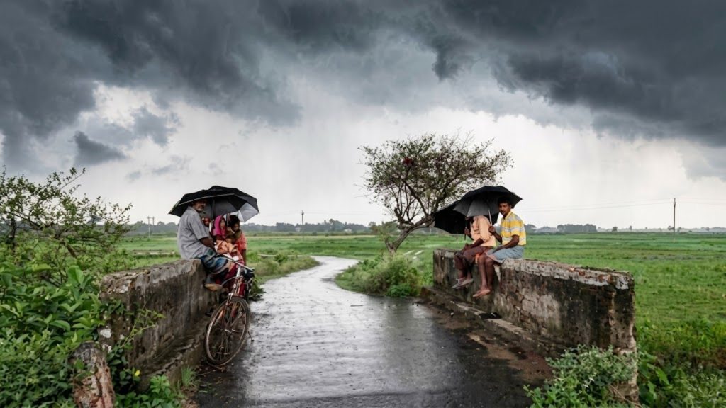 সিলেটে ঝড়-বৃষ্টির আশঙ্কা, নদীবন্দরে সতর্ক সংকেত