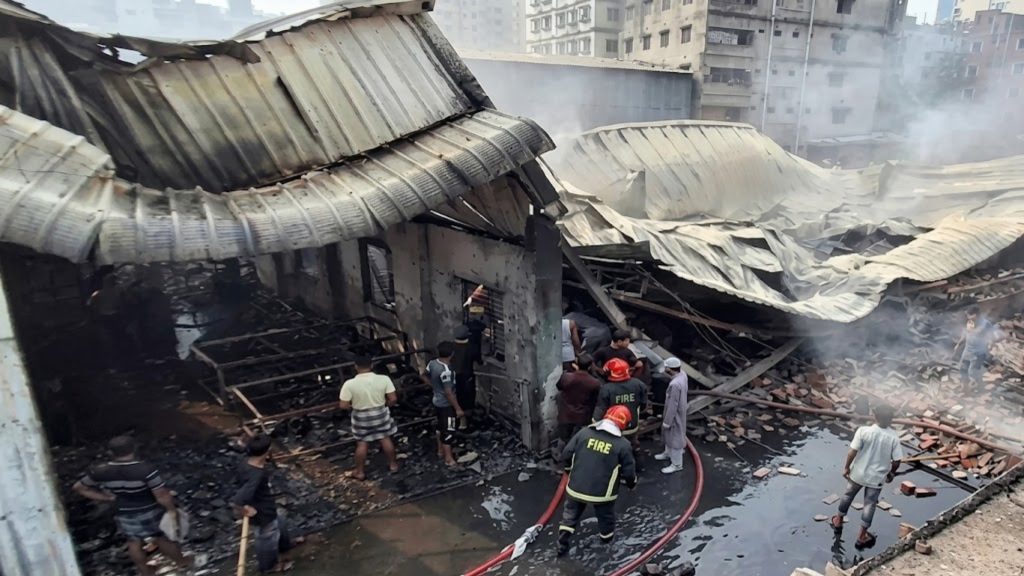 কেরানীগঞ্জ কারখানায় আগুনে ৬ নিহত হত্যা মামলা ও গ্রেপ্তার