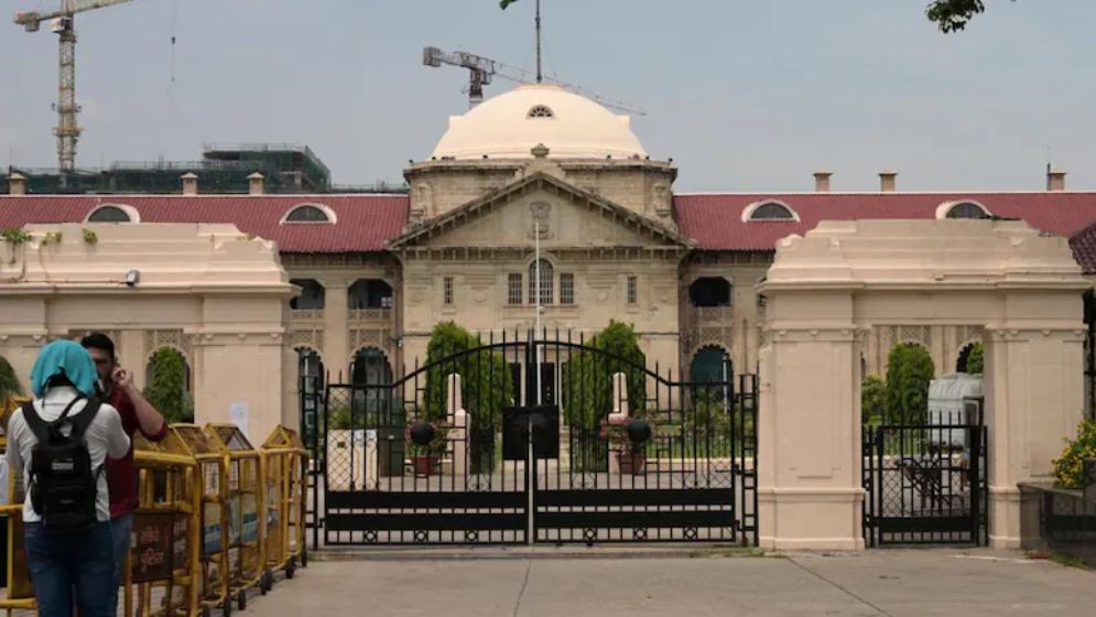 গঙ্গায় আমিষ বর্জ্য ফেলা ধর্মীয় অনুভূতিতে আঘাত: ভারতীয় হাইকোর্টের মন্তব্য