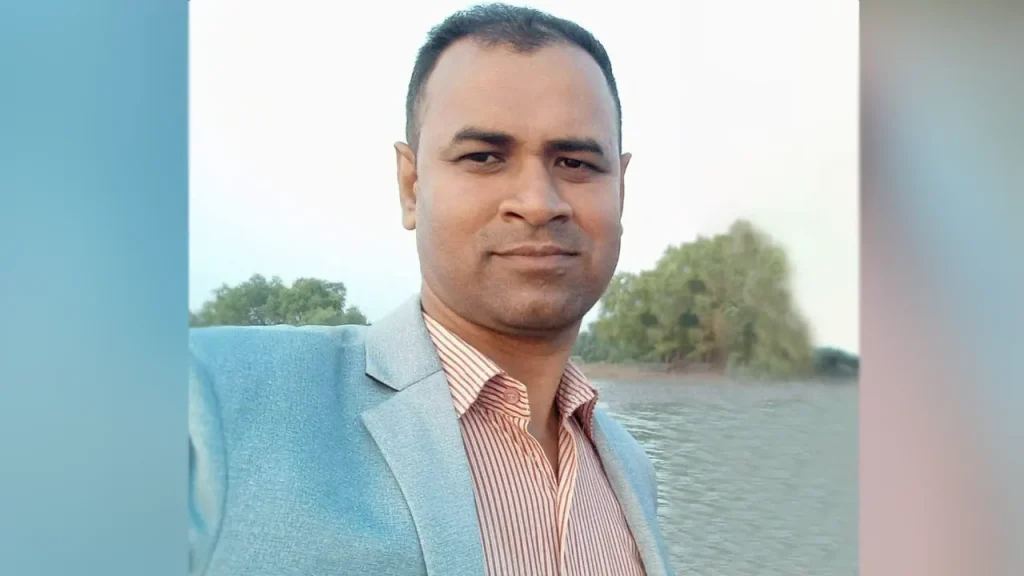 খুলনায় ঘরে ঢুকে ওষুধ ব্যবসায়ীকে কুপিয়ে হত্যা