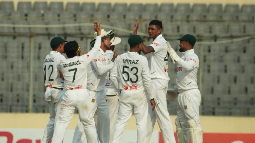 রোমাঞ্চ নয়, দাপটের জয়: নাহিদ রানার ফাইফারে পাকিস্তান অলআউট ১৬৩