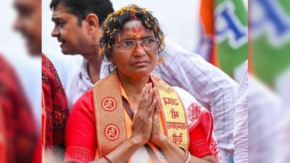 মেয়ের ন্যায়ের লড়াই থেকে ভোটে জয়, ইতিহাস গড়লেন সেই মা