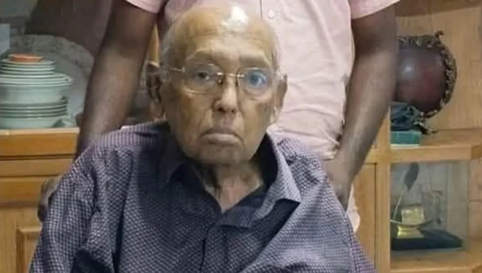তোফায়েল আহমেদের বিরুদ্ধে বিচার শুরু, জারি গ্রেপ্তারি পরোয়ানা