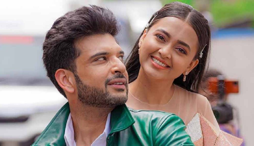 করণ-তেজস্বীর বাগদান ভাইরাল রোমান্টিক ভিডিও