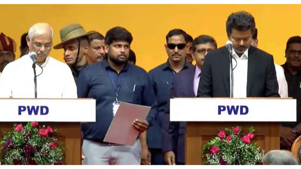বিজয় মুখ্যমন্ত্রী হিসেবে শপথ নিতে যাচ্ছেন তামিলনাড়ুতে