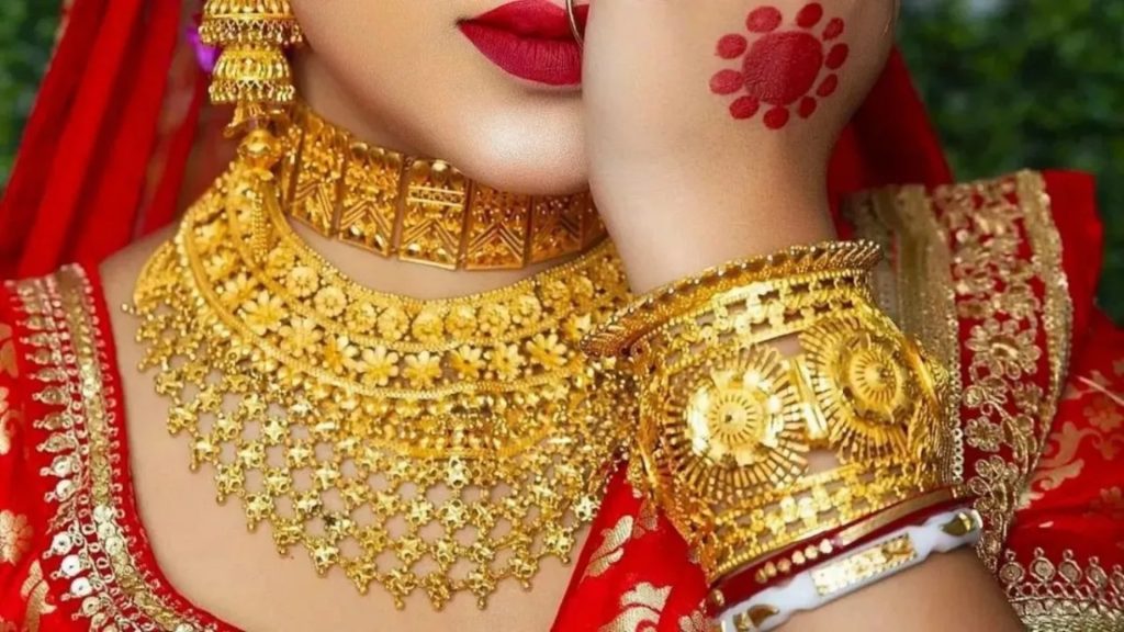 সোনার দাম কমলো ভরিতে কমেছে ২১৫৮ টাকা বিস্তারিত জানুন