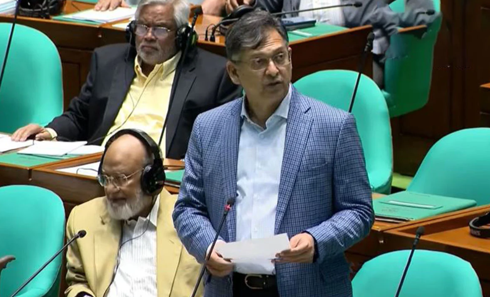 দুবাইয়ে গ্রেপ্তার বেনজীর, দ্রুত দেশে ফেরানোর ঘোষণা স্বরাষ্ট্রমন্ত্রীর
