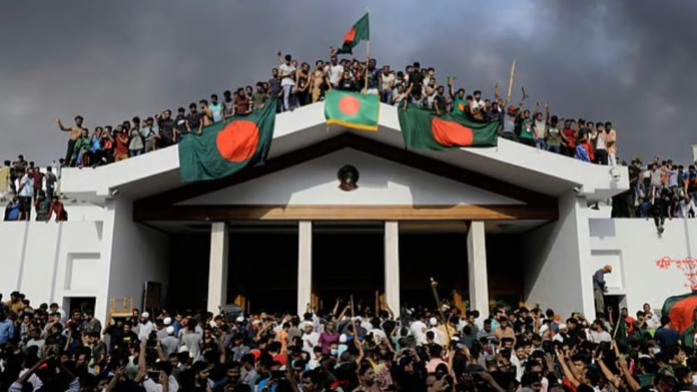 জুলাই গণঅভ্যুত্থান দিবসে রাষ্ট্রীয় মহাযজ্ঞ, দেশজুড়ে ব্যাপক কর্মসূচি