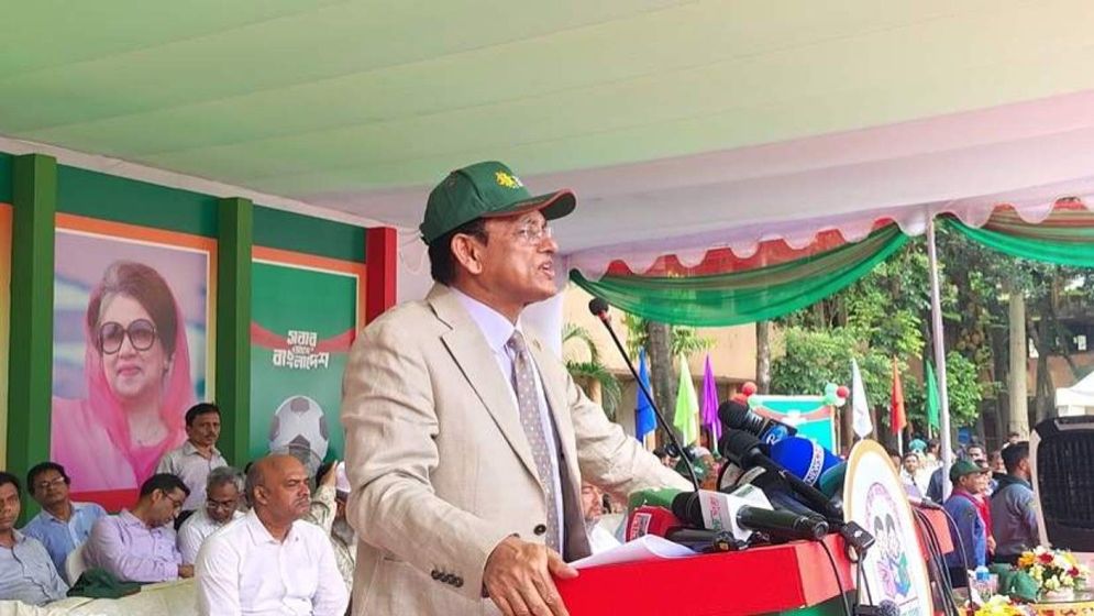 চলতি বছরেই সব স্কুলে মিড ডে মিল, ঘোষণা শিক্ষামন্ত্রীর