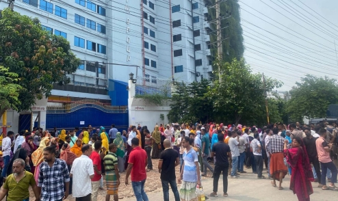 সাভারে একদিনে ১,৮৬৮ শ্রমিক ছাঁটাই, পাওনার দাবিতে বিক্ষোভ