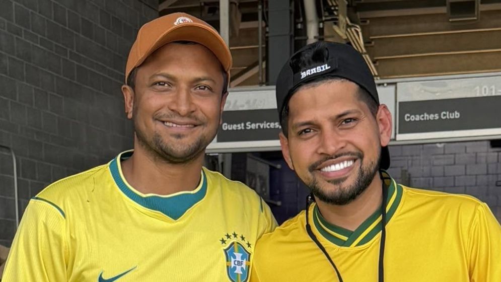 ব্রাজিল জার্সিতে সাকিব, সমর্থনে ‘পল্টি’ নাকি নতুন চমক