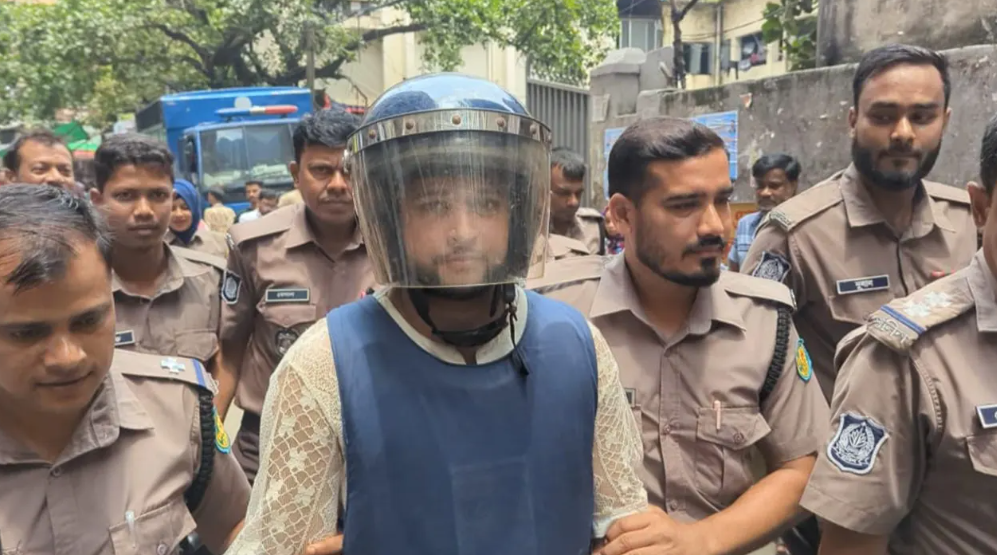 প্রতারণা মামলায় ফের গ্রেফতার দেখানো হলো তৌহিদ আফ্রিদিকে