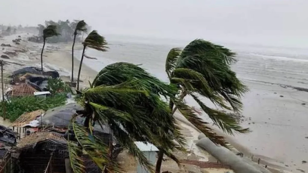 দেশের ১১ অঞ্চলে বজ্রবৃষ্টির আভাস, নদীবন্দরে ১ নম্বর সতর্কসংকেত