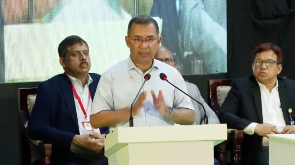 স্বাস্থ্যখাতে বড় নিয়োগ, ১ লাখ স্বাস্থ্যকর্মী ও ২৫ হাজার ধাত্রী নেবে সরকার