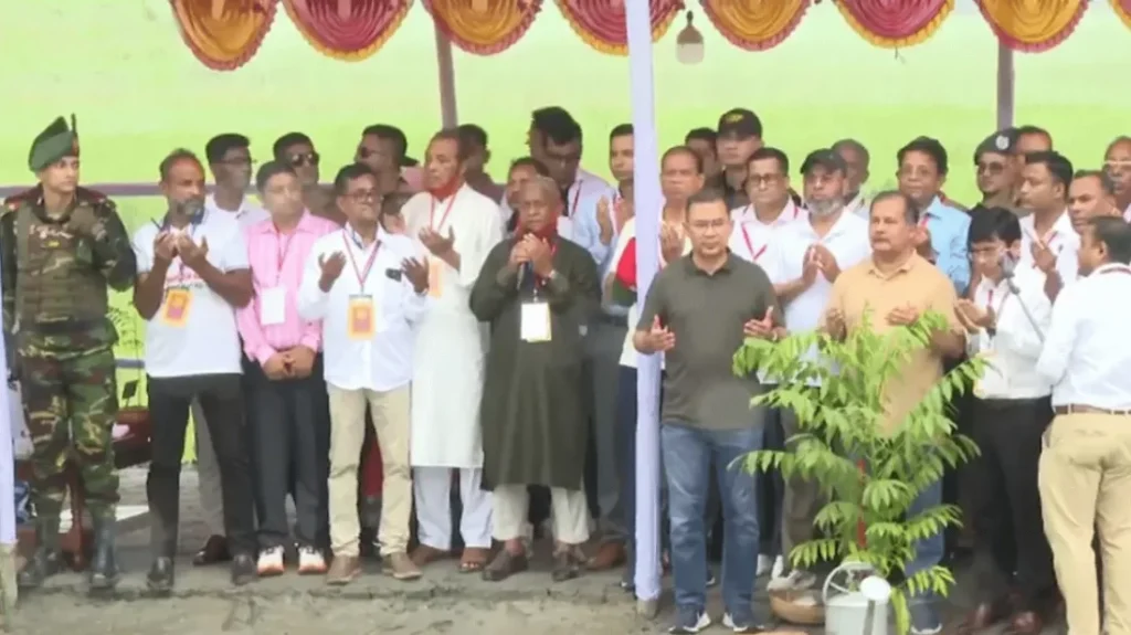 বরিশালে পৌঁছেছেন প্রধানমন্ত্রী তারেক রহমান, উদ্বোধন করলেন বৃক্ষরোপণ কর্মসূচি