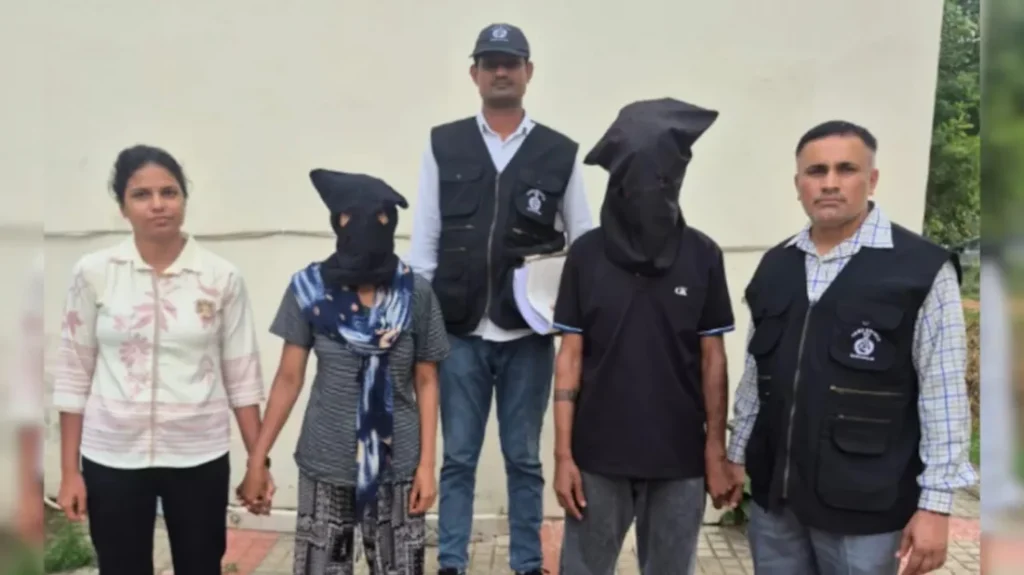 প্রেমিকার ঘরে স্ত্রীকে গুলি করে হত্যা, নেপাল থেকে ফিরে গ্রেপ্তার স্বামী-প্রেমিকা