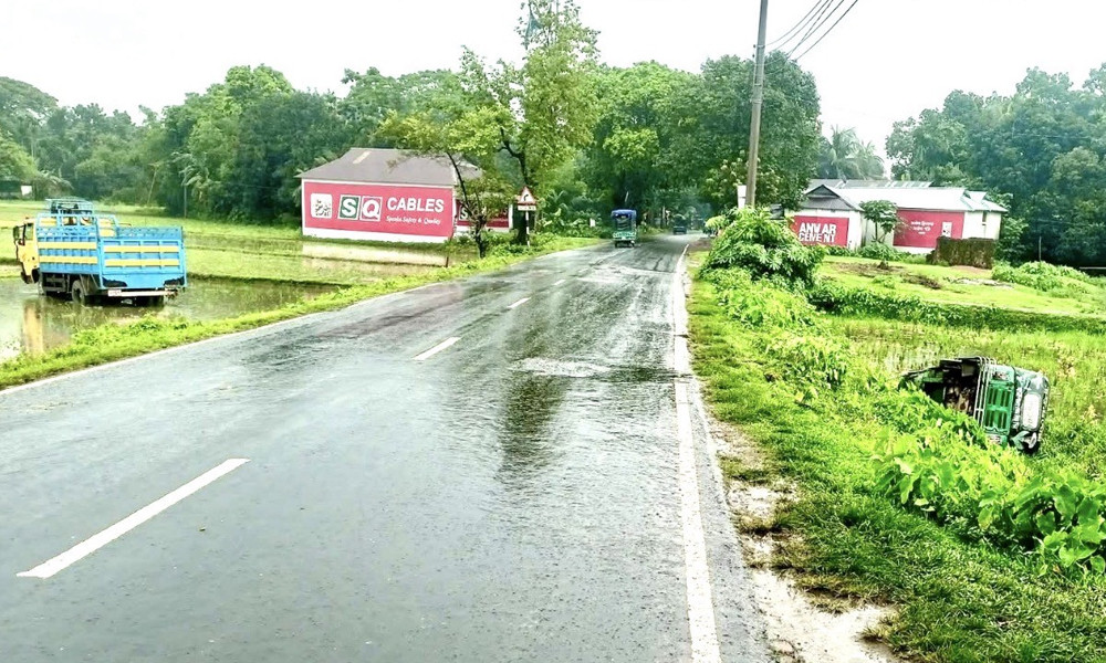 বারহাট্টায় ট্রাক-সিএনজি সংঘর্ষে নিহত ১, আহত ৫